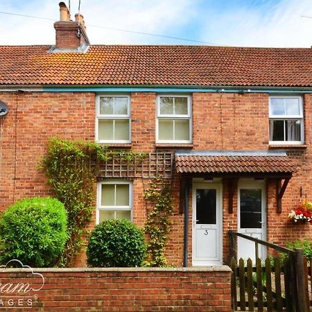 Brickyard Cottage Moreton  المظهر الخارجي الصورة