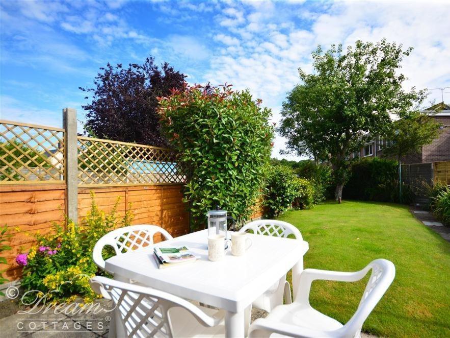Brickyard Cottage Moreton  المظهر الخارجي الصورة